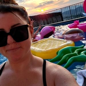 Meet your Posher, Samantha